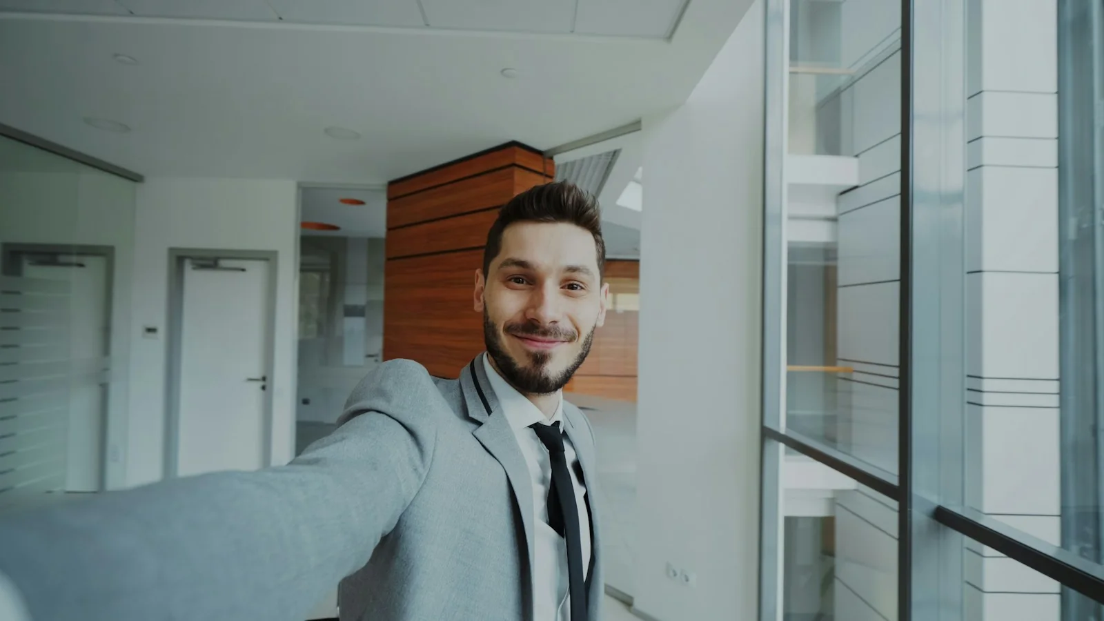 Daily Leadership Habits: What Research Says Works